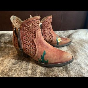 Western booties, 7 M, Circle G booties.